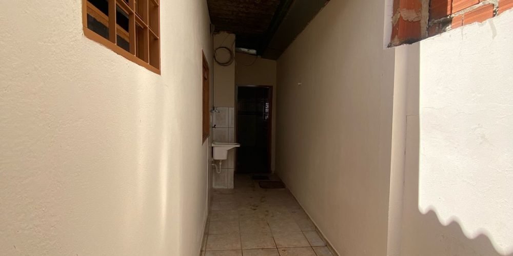 b5eb7126-c40a-41b5-9b3a-62bf1ce73145