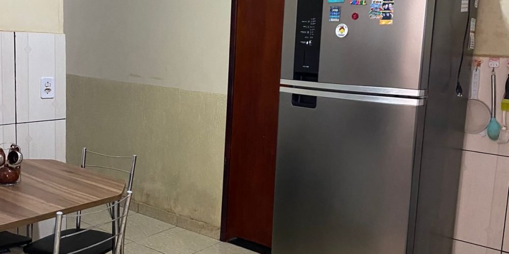 b9808f79-bfa7-4e82-bc48-0b023ae21dec