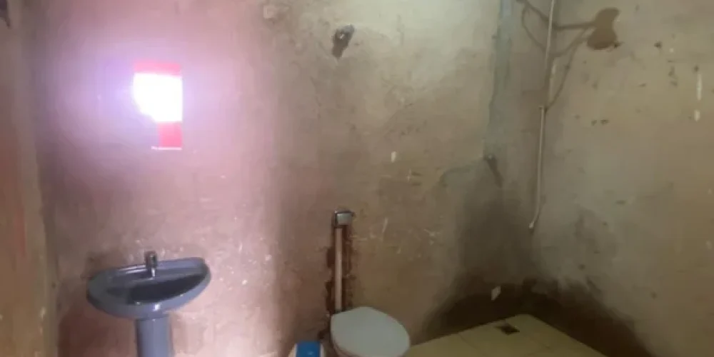 c240e178b7a087bef92253e5913395af