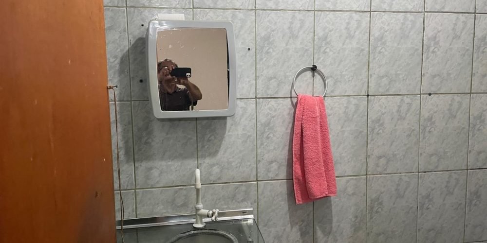 c827c0a6-91ec-454d-931a-a83a69f27b08